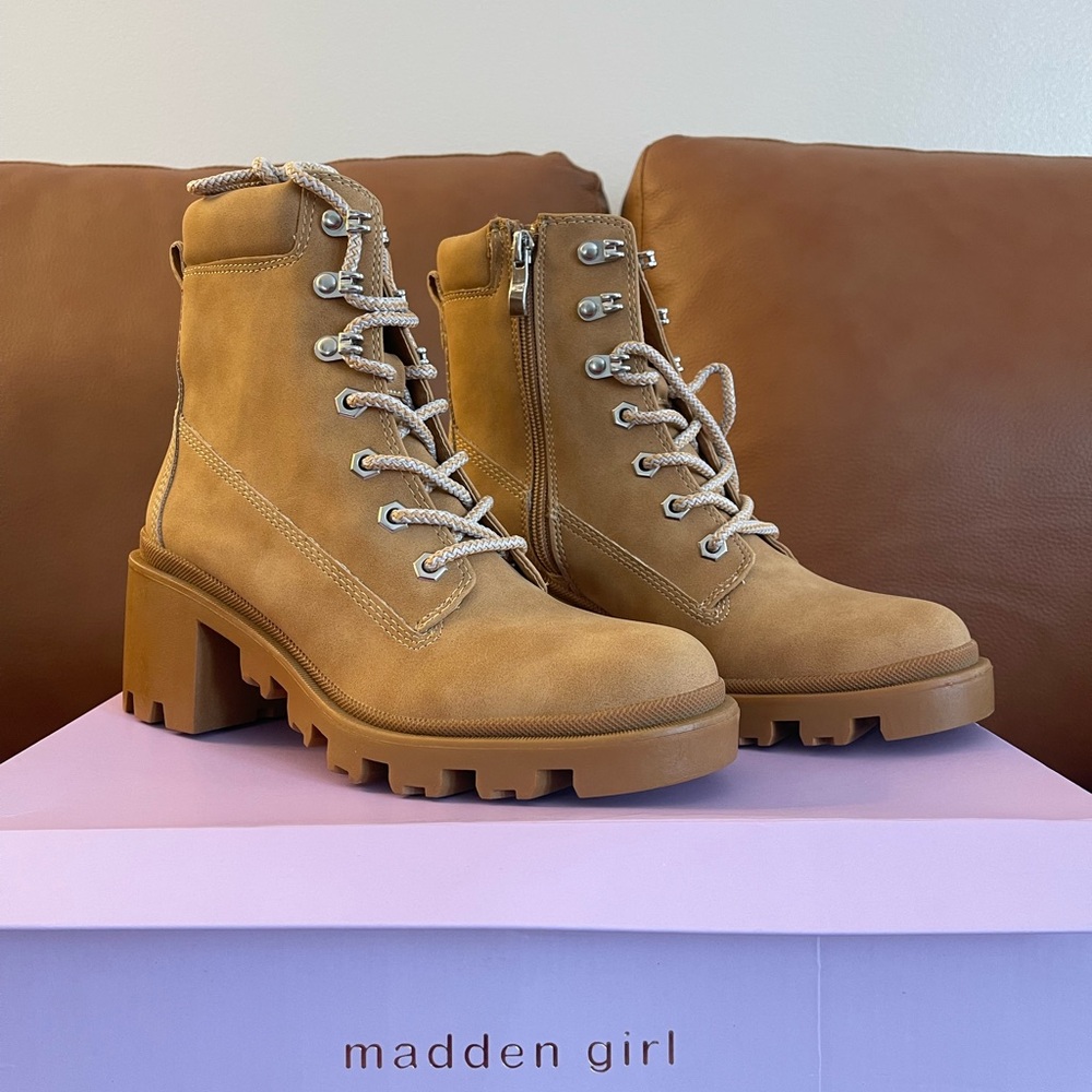 Madden Girl Dillan Boots Women's size 7